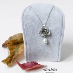 آویز رز و مروارید