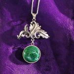 آویز برگ و مالاکیت